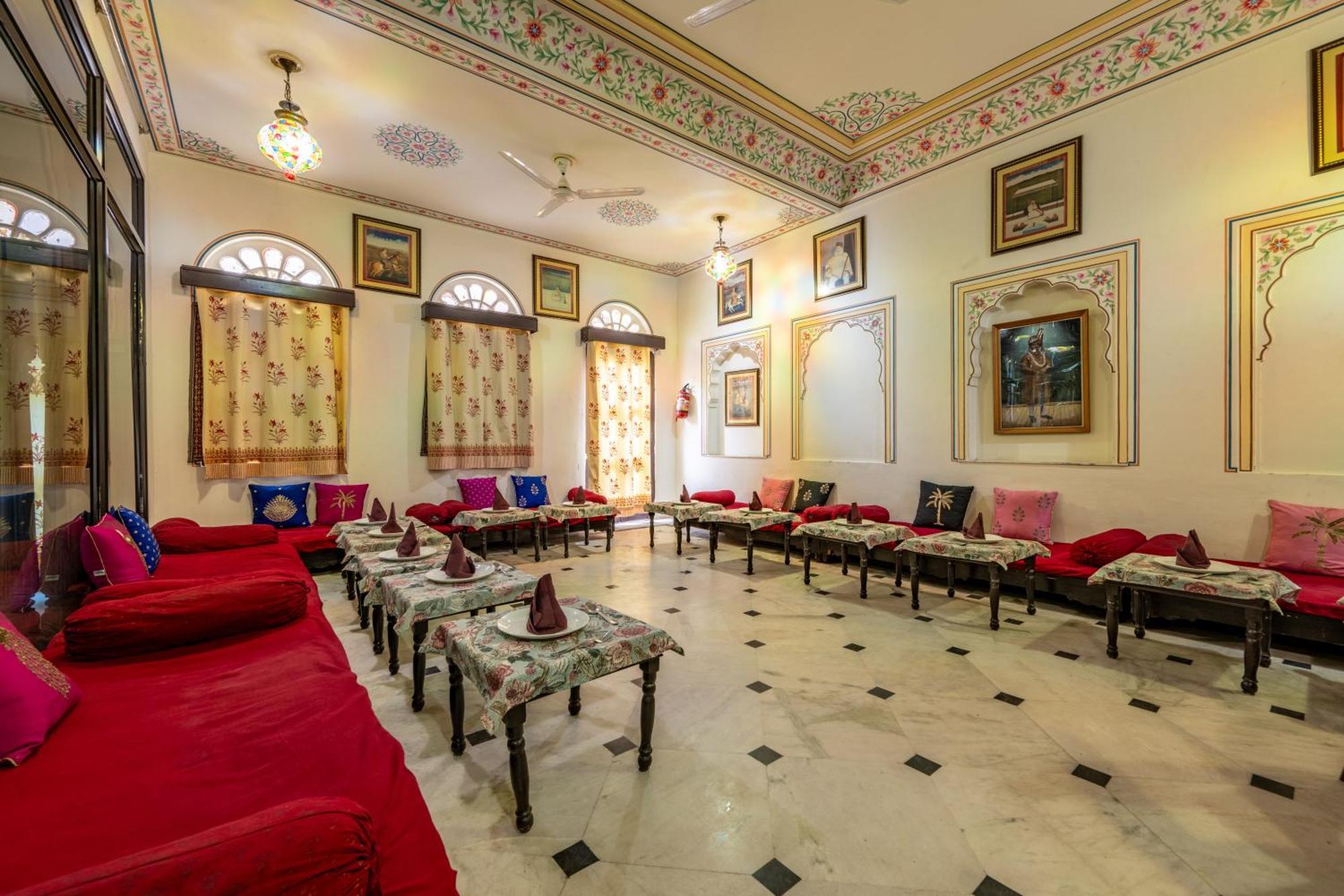 Dhulagarh Heritage Palace Hotel Near Jaipur Bānskhoh Exteriör bild