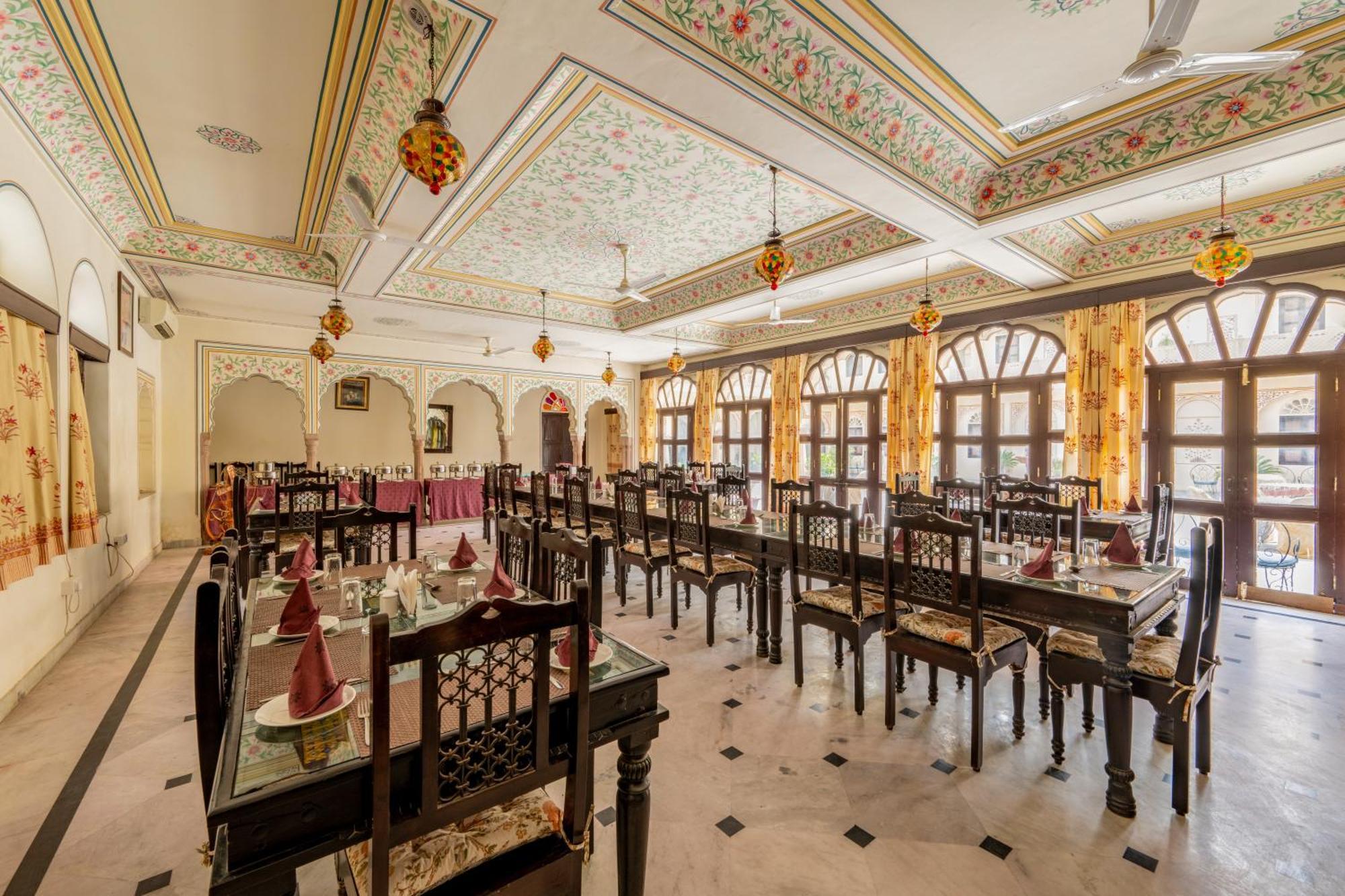 Dhulagarh Heritage Palace Hotel Near Jaipur Bānskhoh Exteriör bild
