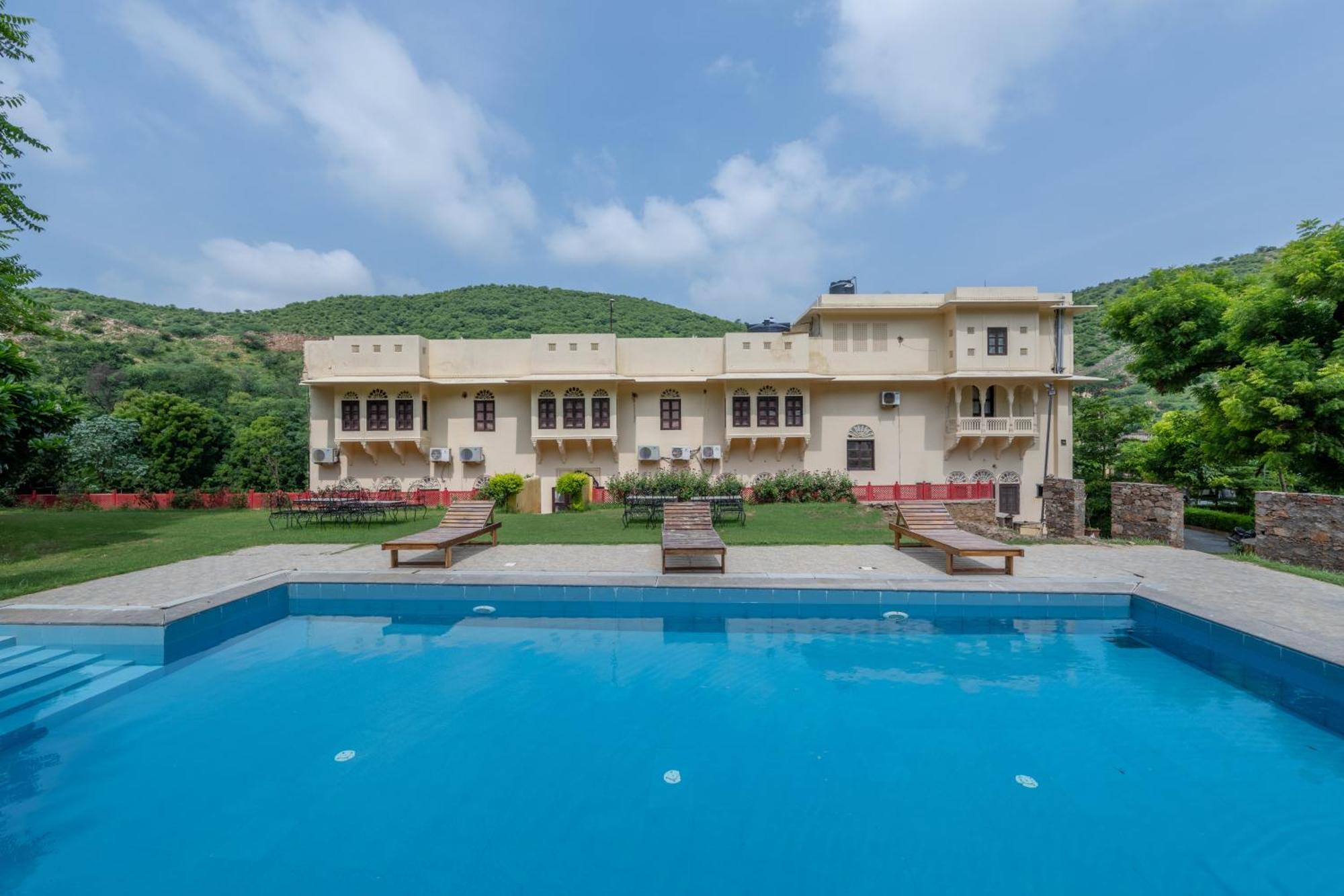 Dhulagarh Heritage Palace Hotel Near Jaipur Bānskhoh Exteriör bild