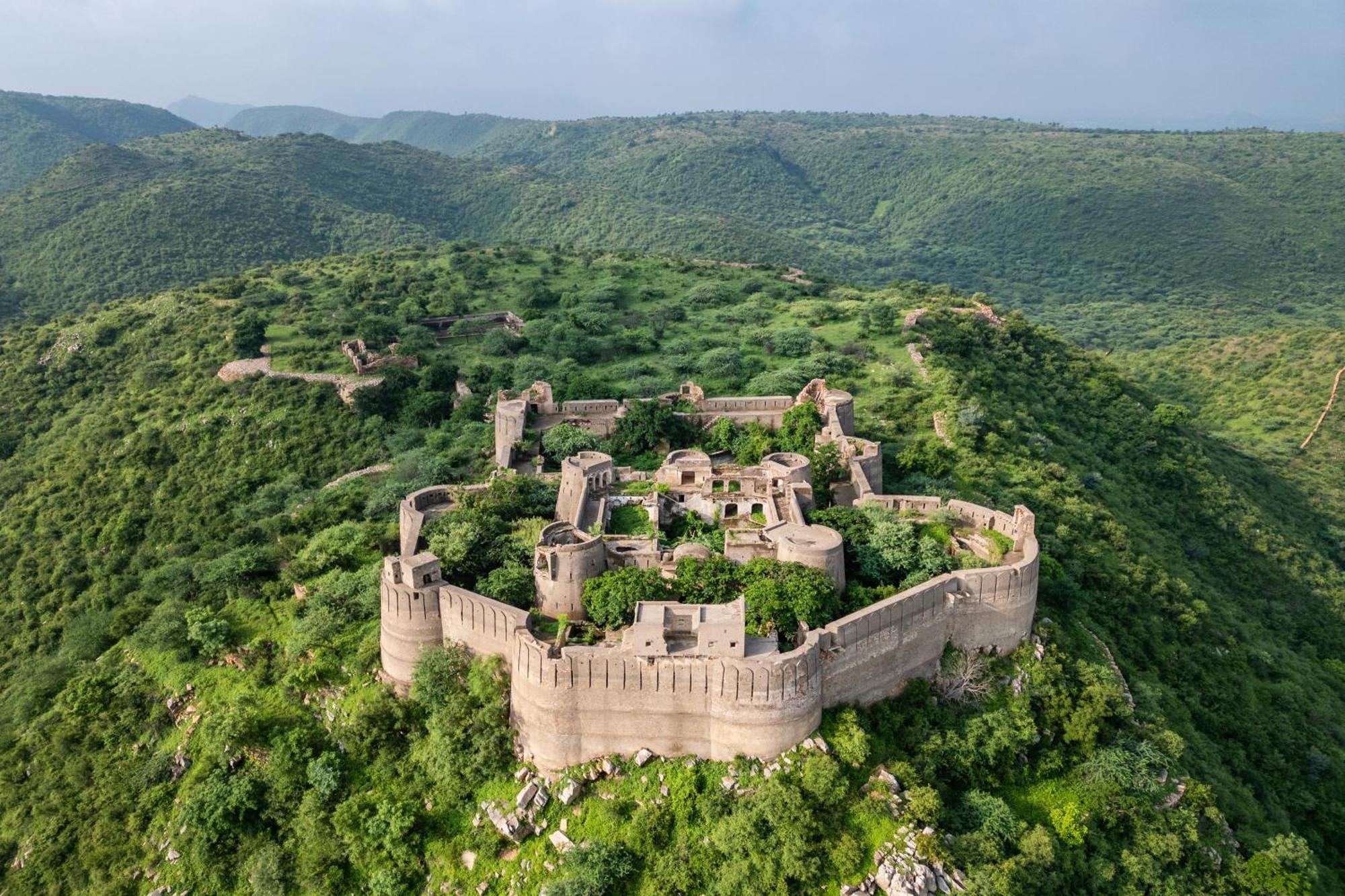 Dhulagarh Heritage Palace Hotel Near Jaipur Bānskhoh Exteriör bild